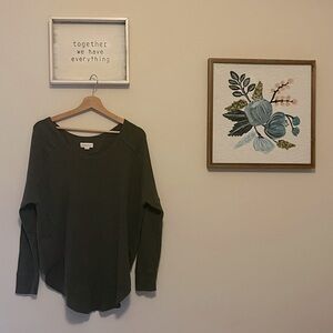 Aritzia Thermal, Olive Green, Size Medium